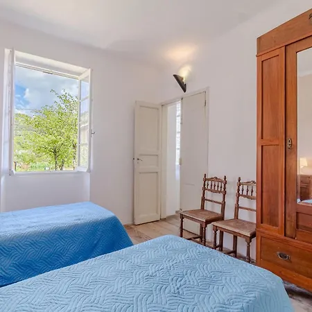 3 Bedroom Pet Friendly In Terrile * Uscio