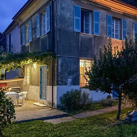 3 Bedroom Pet Friendly In Terrile