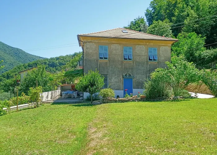 3 Bedroom Amazing In Terrile Dom wakacyjny *