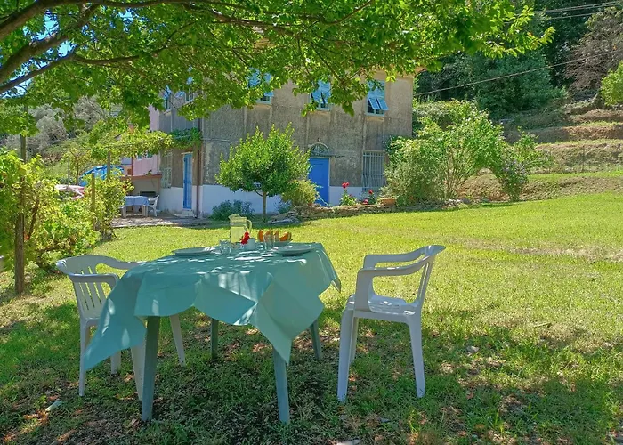 Dom wakacyjny 3 Bedroom Amazing In Terrile *