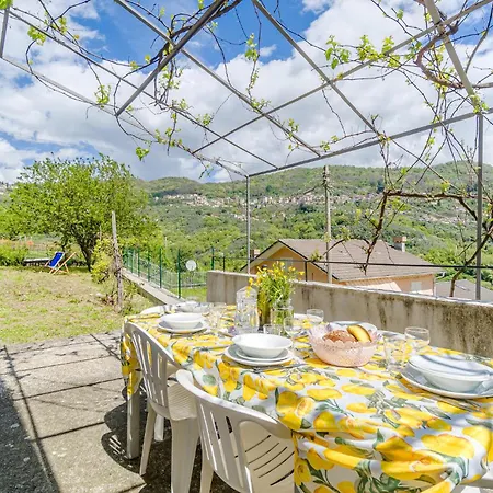 3 Bedroom Amazing In Terrile * Uscio