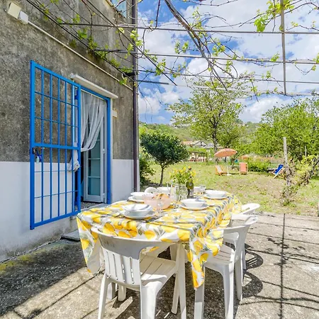 3 Bedroom Amazing In Terrile * Uscio