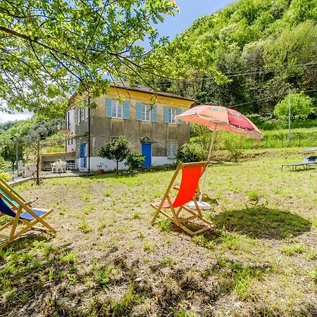 3 Bedroom Amazing In Terrile Holiday home Uscio