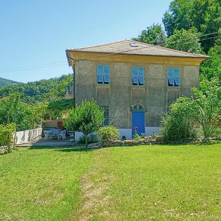 3 Bedroom Amazing In Terrile Semesterbostad *