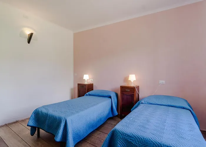 Semesterbostad 3 Bedroom Amazing In Terrile *