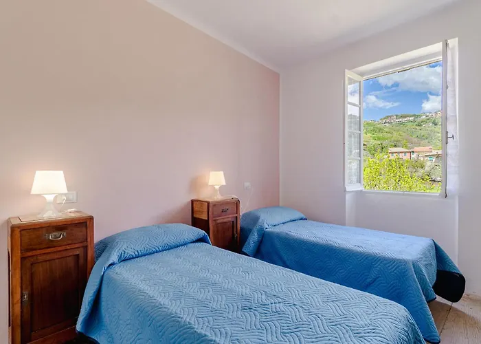 3 Bedroom Amazing In Terrile * Uscio