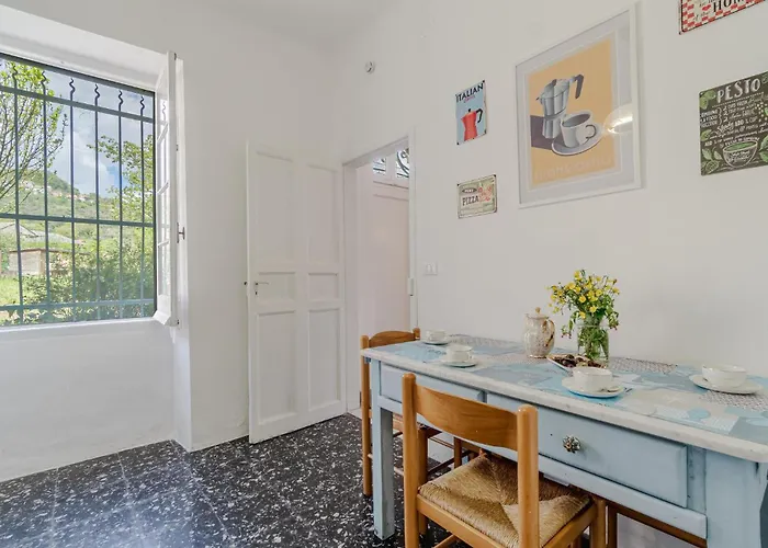 3 Bedroom Amazing In Terrile Uscio